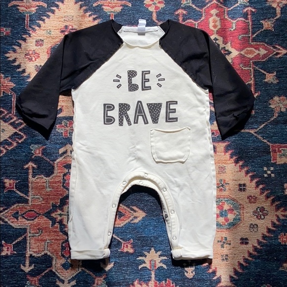 “Be Brave” onesie - Picture 1 of 8